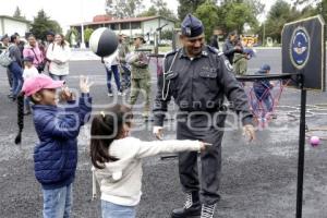 EJÉRCITO . PASEO DOMINICAL