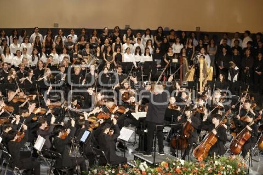 CONCIERTO . ESPERANZA AZTECA