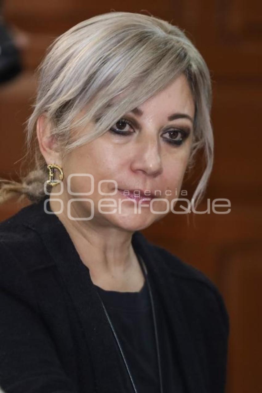 AMPARO ACUÑA FIGUEROA