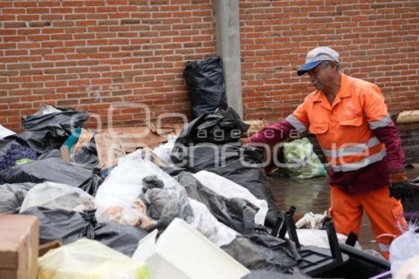 TLAXCALA . TIRADERO DE BASURA MERCADO