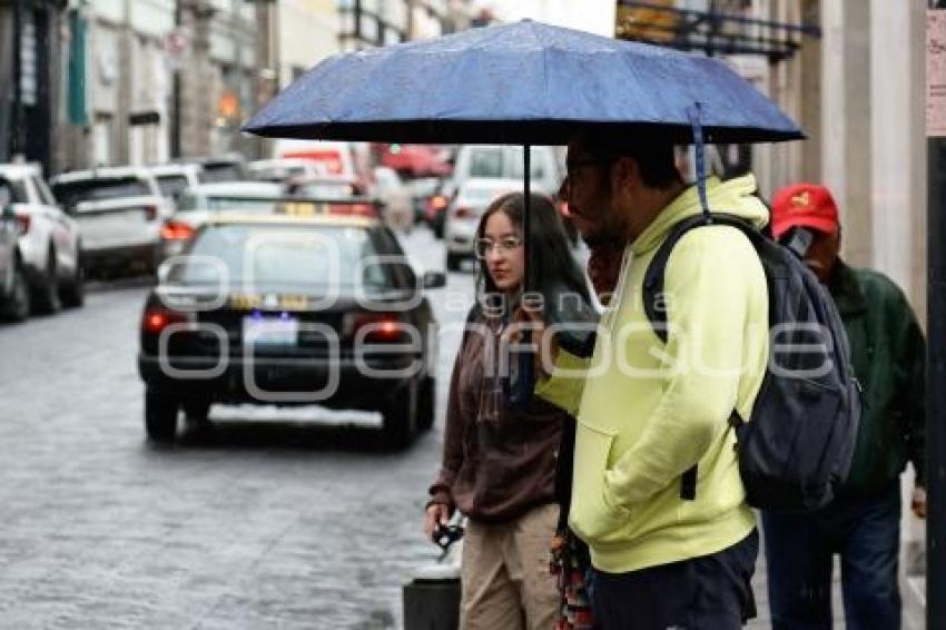 CLIMA . LLUVIA