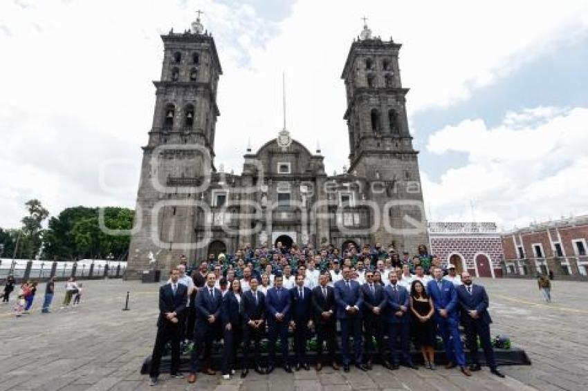 ARCÁNGELES . FOTO OFICIAL