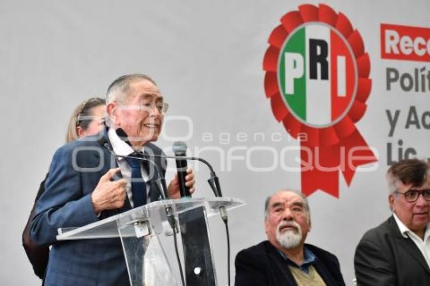 TLAXCALA . RECONOCIMIENTO JAVIER GARCÍA