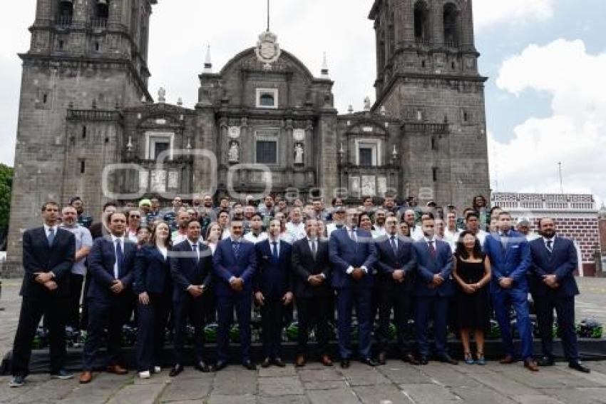 ARCÁNGELES . FOTO OFICIAL