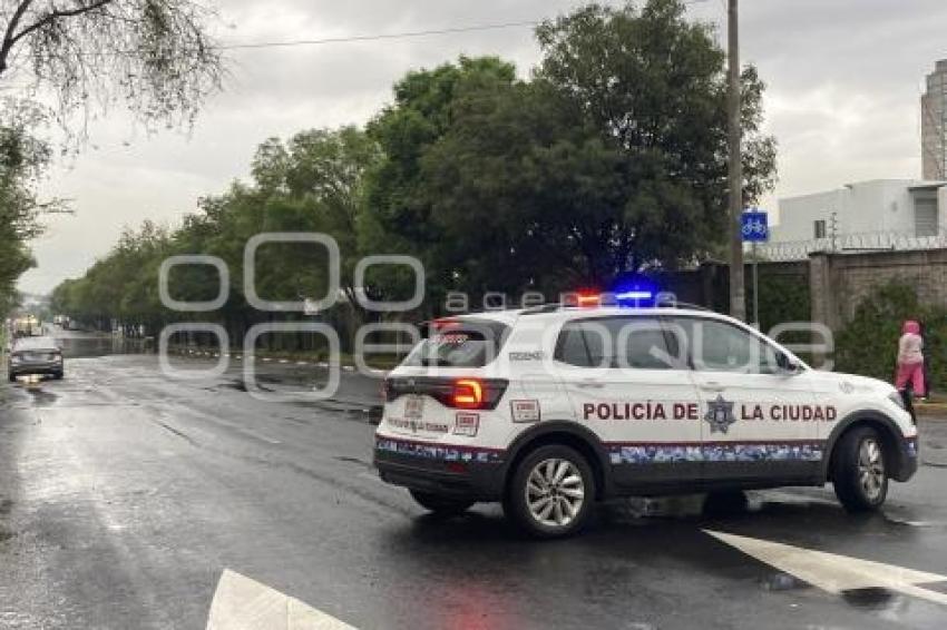 INUNDACIÓN . BULEVAR FORJADORES