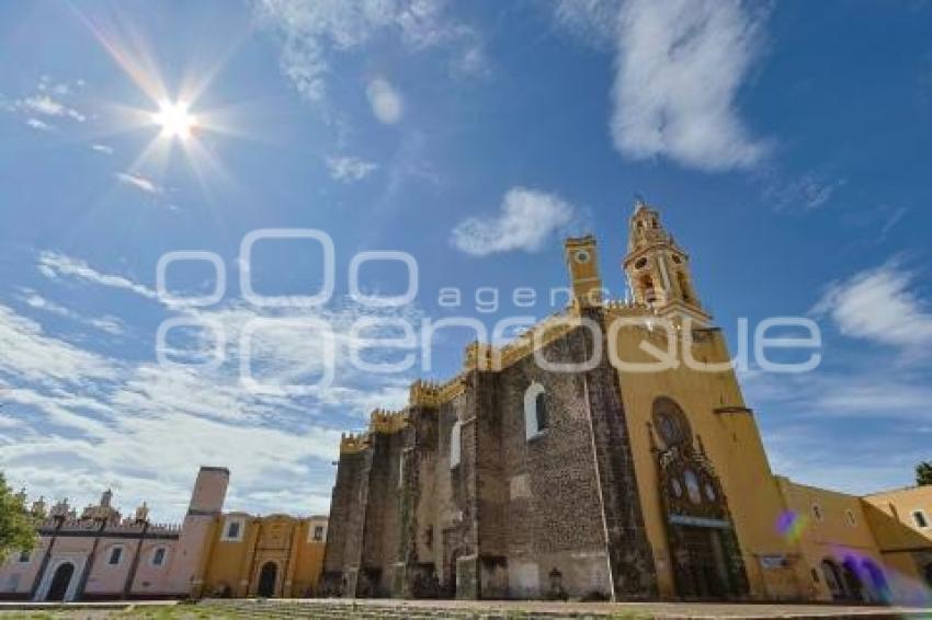SAN PEDRO CHOLULA . CIELO ABORREGADO