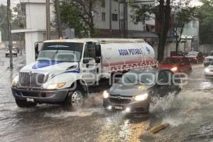 INUNDACIÓN . BULEVAR 5 DE MAYO