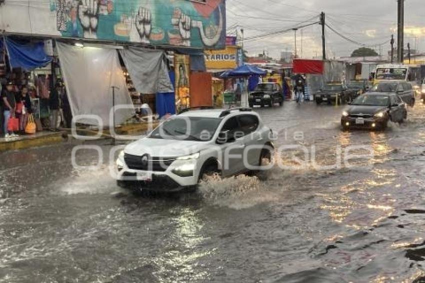 INUNDACIÓN . BULEVAR 5 DE MAYO