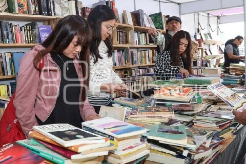 AYUNTAMIENTO . FERIA INTERNACIONAL DEL LIBRO