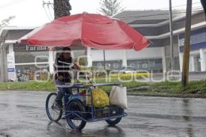 CLIMA . LLUVIA
