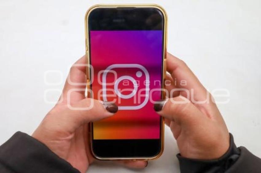 DÍA MUNDIAL REDES SOCIALES