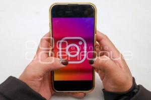 DÍA MUNDIAL REDES SOCIALES