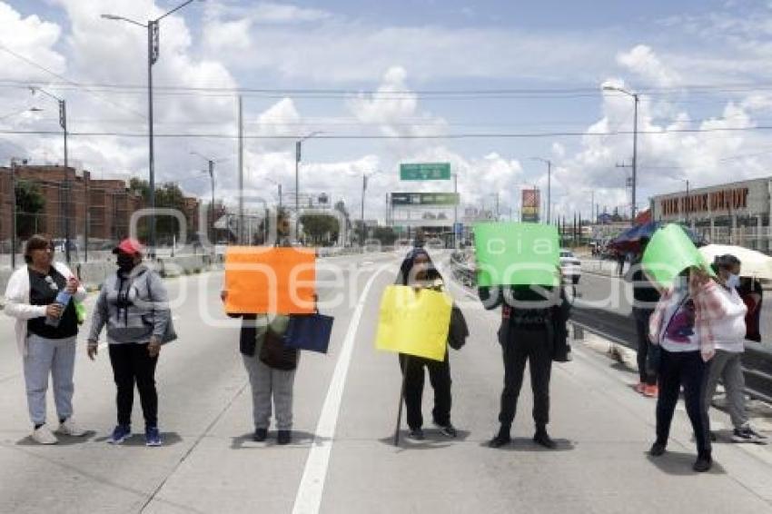 PROTESTA . SUSPENSIÓN TRATAMIENTO HEMODIÁLISIS