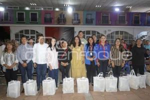 SAN ANDRÉS CHOLULA .  ENTREGA DE DESPENSA