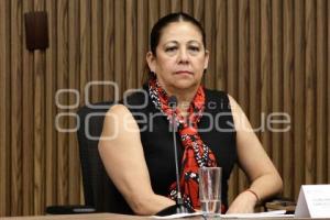 LAURA ARTEMISA GARCÍA