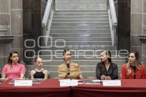 AYUNTAMIENTO . ELISA Y AMIGOS