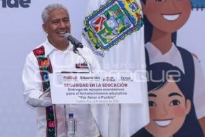 MANUEL VIVEROS