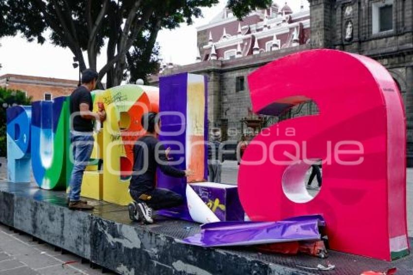 PUEBLA . LETRAS GIGANTES