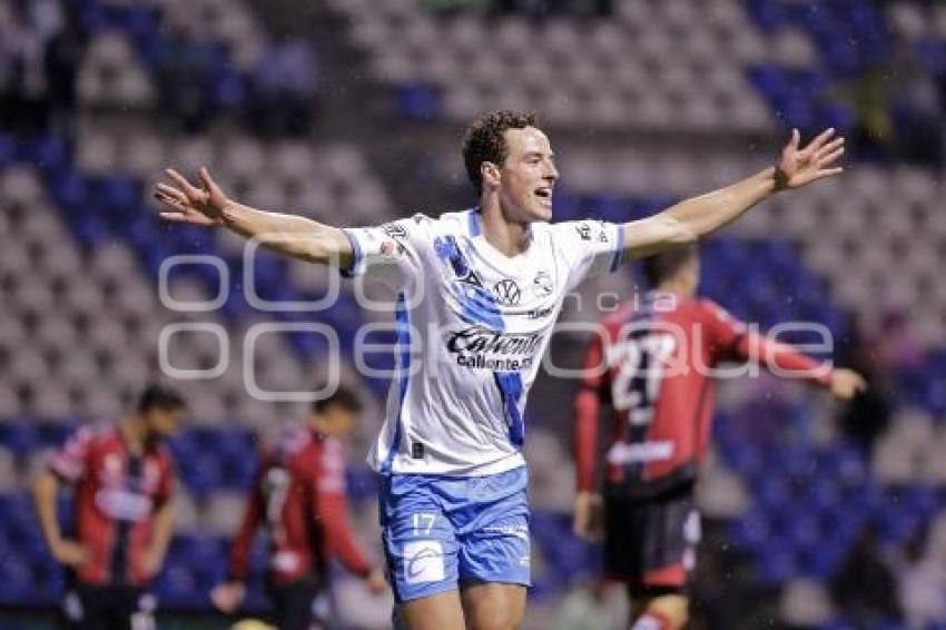 FÚTBOL . CLUB PUEBLA VS ATLAS