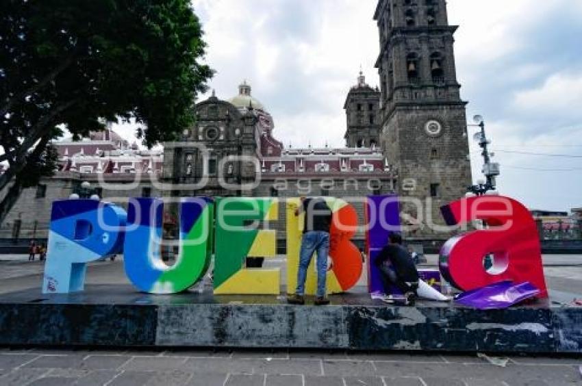 PUEBLA . LETRAS GIGANTES