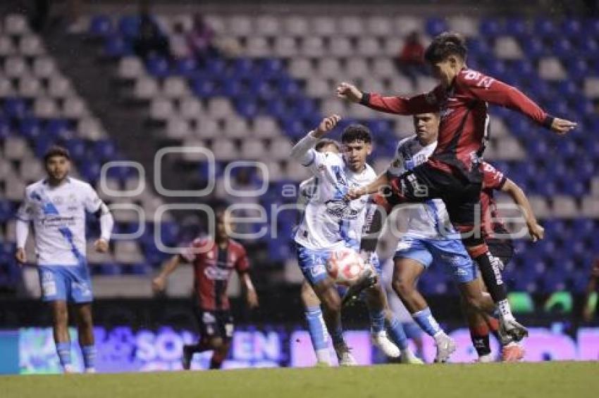 FÚTBOL . CLUB PUEBLA VS ATLAS
