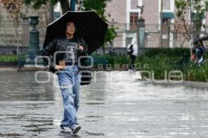 CLIMA . LLUVIA