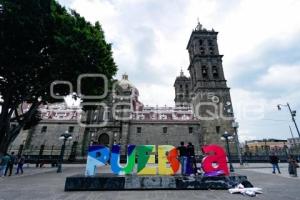 PUEBLA . LETRAS GIGANTES