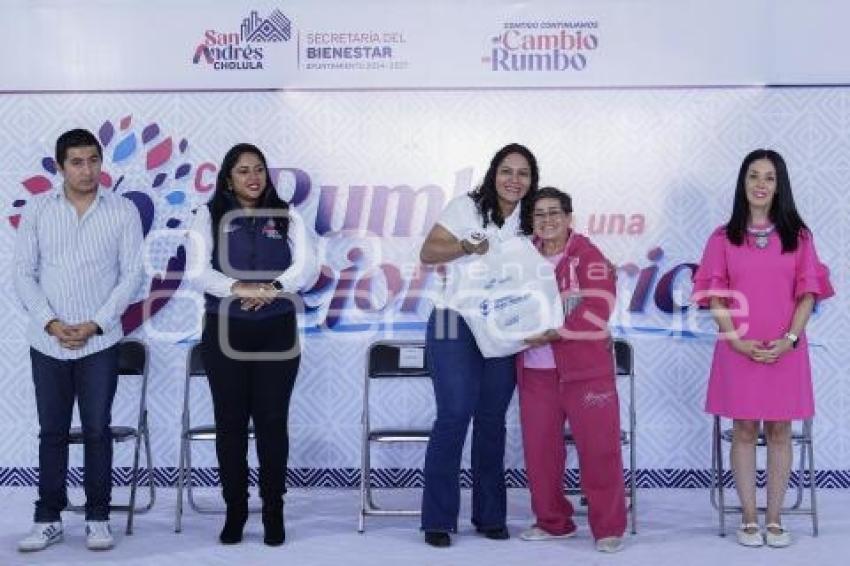 SAN ANDRÉS CHOLULA . ENTREGA DE DESPENSAS