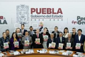 GOBIERNO ESTATAL . PRESENTACIÓN DE LIBRO