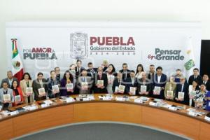 GOBIERNO ESTATAL . PRESENTACIÓN DE LIBRO