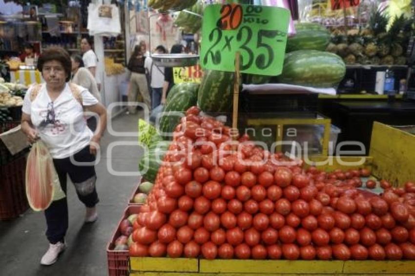 ECONOMÍA . JITOMATE