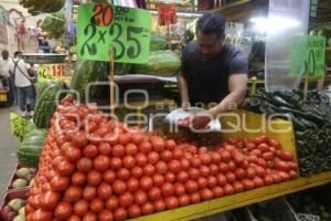 ECONOMÍA . JITOMATE