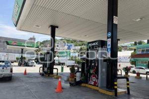 ACATLÁN . DESABASTO DE GASOLINA