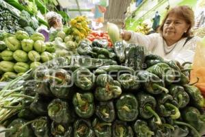 INGREDIENTES CHILE EN NOGADA