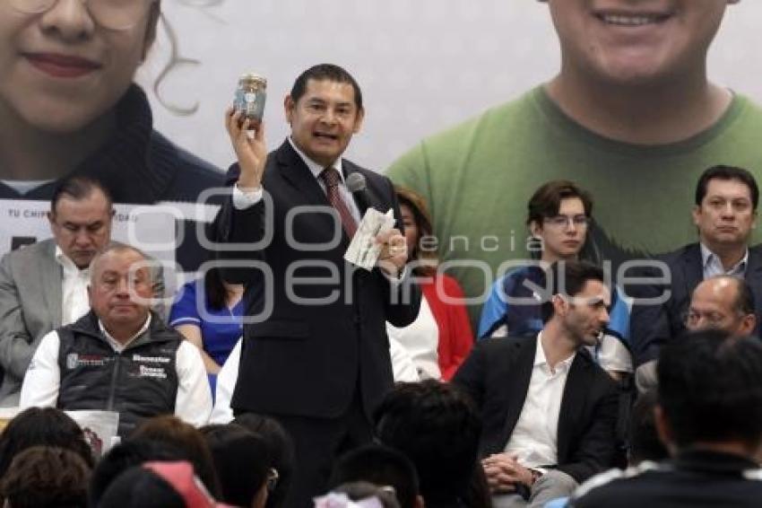 GOBIERNO ESTATAL . BECAS CONECTIVIDAD