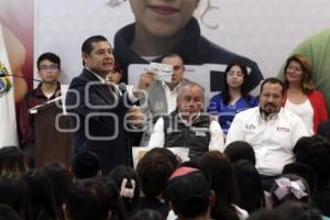 GOBIERNO ESTATAL . BECAS CONECTIVIDAD