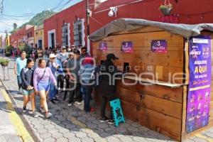 ATLIXCO . FILA BOLETOS FERIA