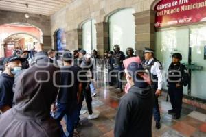 MANIFESTACIÓN . LA COVADONGA