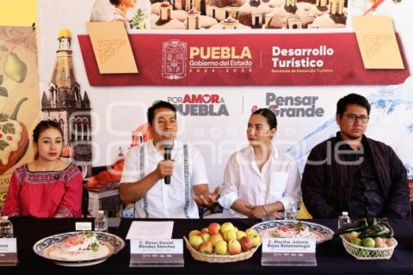 TURISMO . FERIA CHILE EN NOGADA