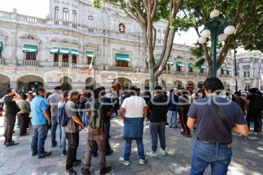 MANIFESTACIÓN . LA COVADONGA