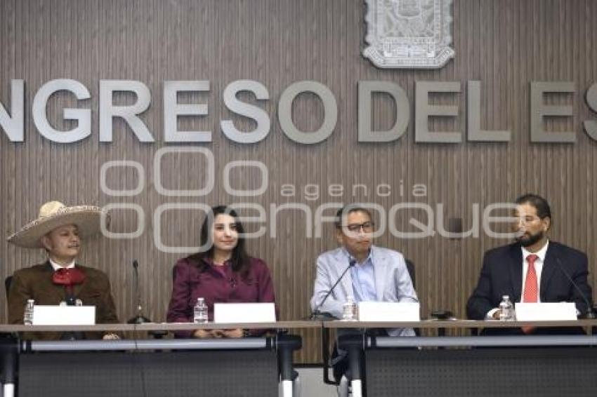 CONGRESO . BECAS UNIVERSITARIAS