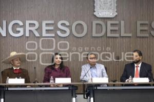 CONGRESO . BECAS UNIVERSITARIAS