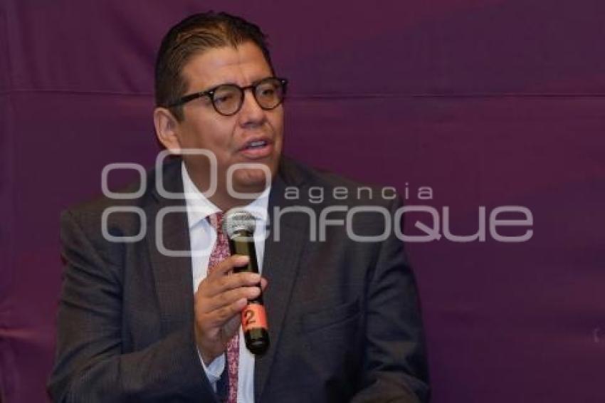 FABIÁN VALDIVIA