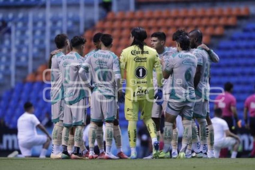 FÚTBOL . CLUB PUEBLA VS SANTOS