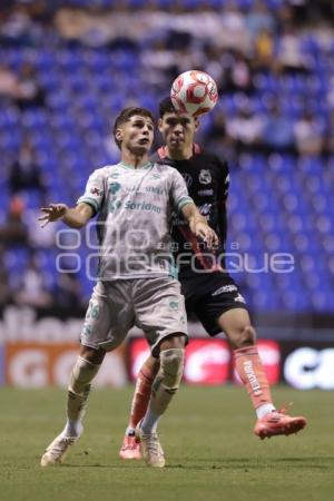 FÚTBOL . CLUB PUEBLA VS SANTOS