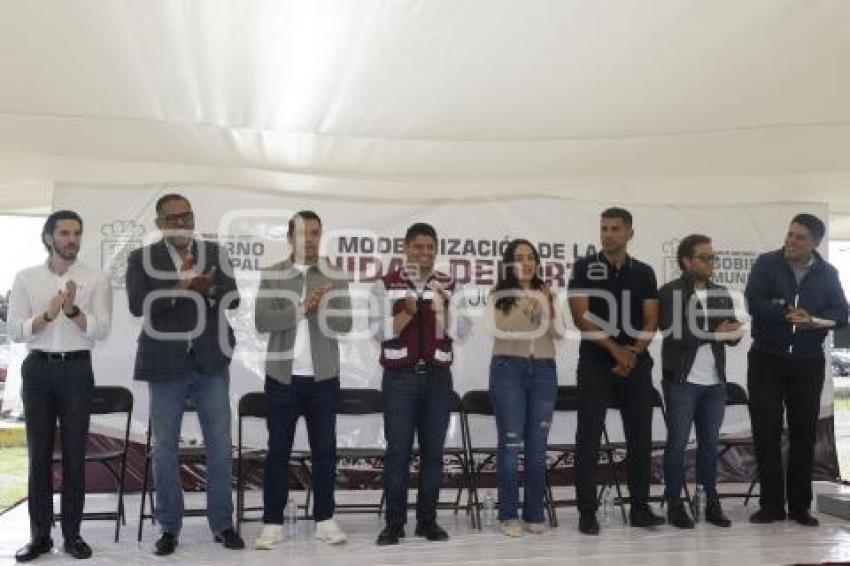CUAUTLANCINGO . REHABILITACIÓN UNIDAD DEPORTIVA