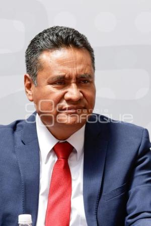 ARMANDO AGUIRRE