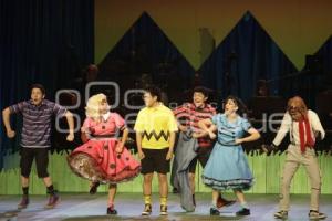 CHARLIE BROWN . EL MUSICAL