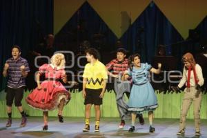 CHARLIE BROWN . EL MUSICAL