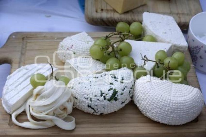 SAN ANDRÉS CHOLULA . FERIA DEL QUESO